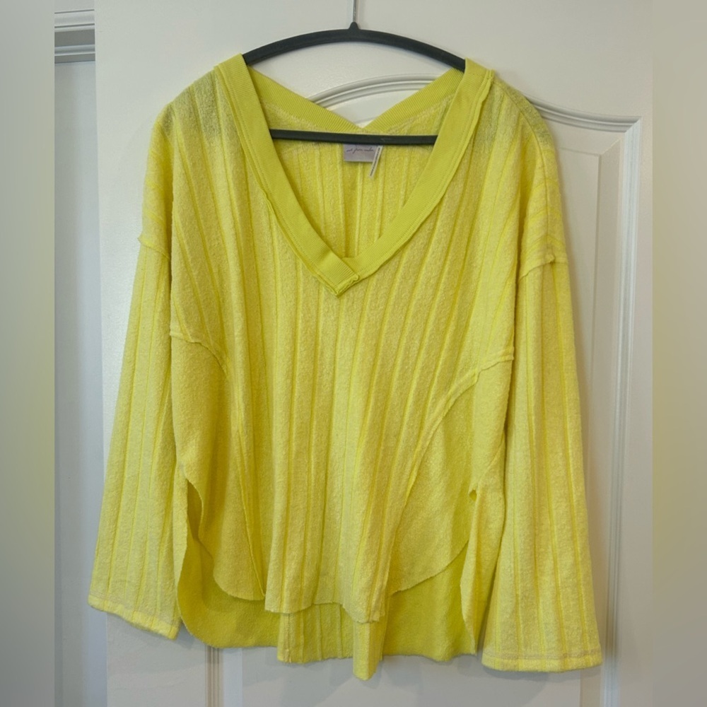 EUC Out From Under Urban Outfitters Yellow Ribbed V-Neck Long Sleeve Top Small